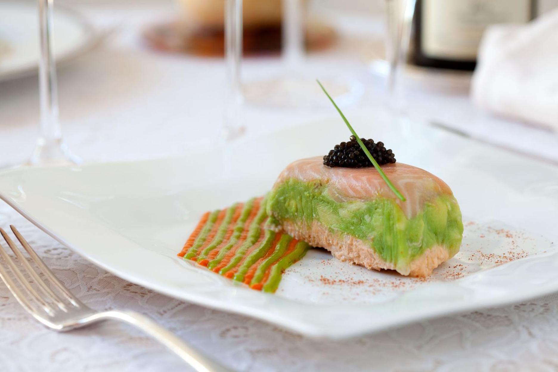 Logis Hotel O En Couleur Oucques-la-Nouvelle ภายนอก รูปภาพ